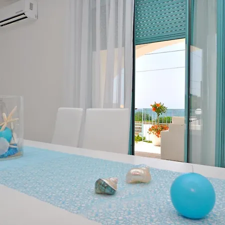 Villa Orizzonte Blu - *